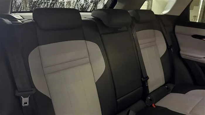 Land Rover Range Rover Evoque R- HSE P250 2025 — миниатюра 3