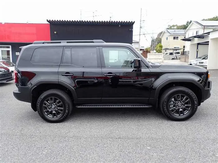 Toyota Land Cruiser VX Diesel turbo 2024 — миниатюра 3
