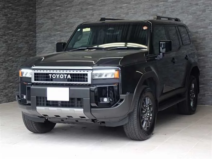 Toyota Land Cruiser VX Diesel turbo 2024 — фото 1, купить с доставкой в Москву