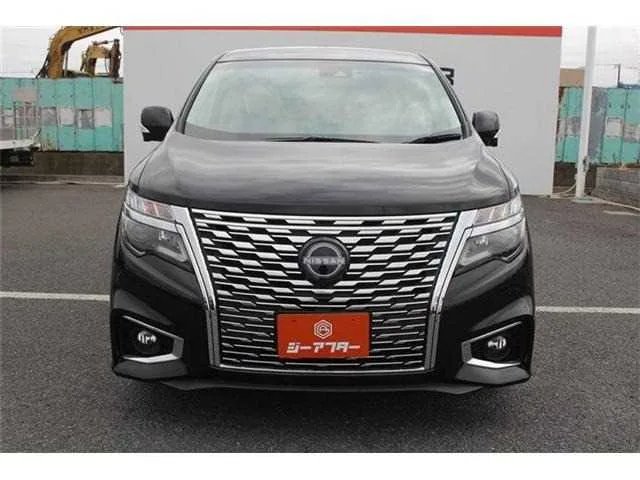 Nissan Elgrand 2023 — миниатюра 4