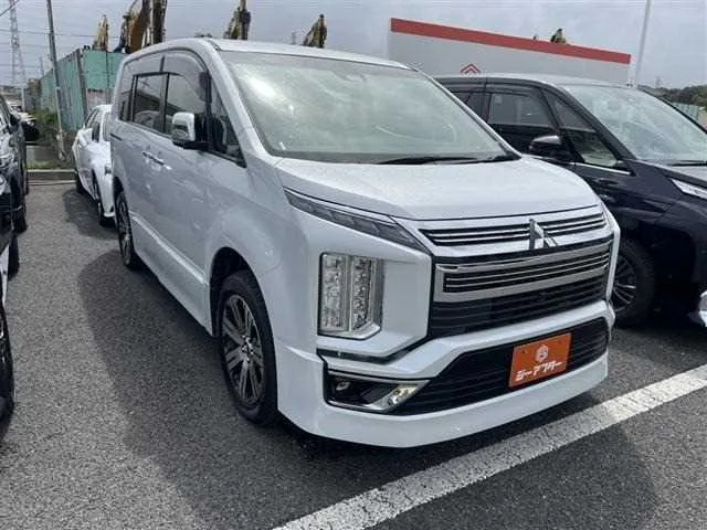 Mitsubishi Delica D5 2024 — фото 1, купить с доставкой в Москву