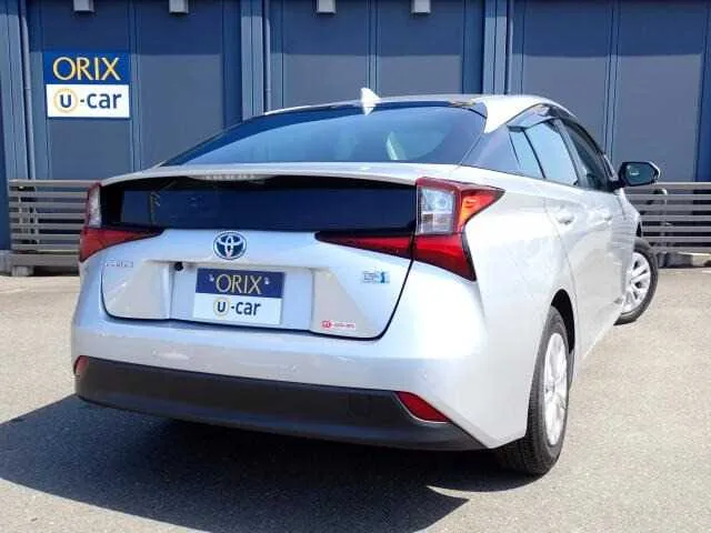 Toyota Prius 2022 — миниатюра 3
