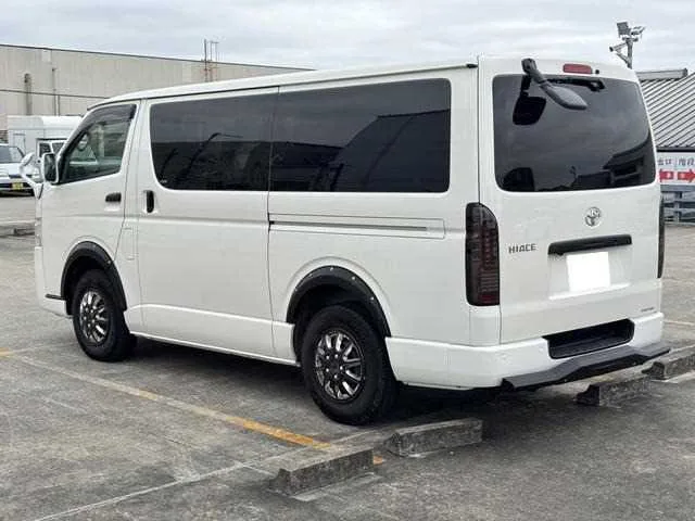 Toyota Hiace Van 2024 — миниатюра 3