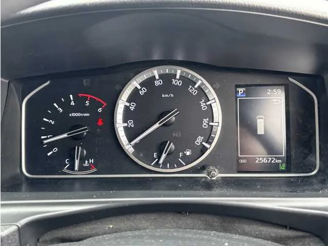 Toyota Hiace Van 2024 — миниатюра 4
