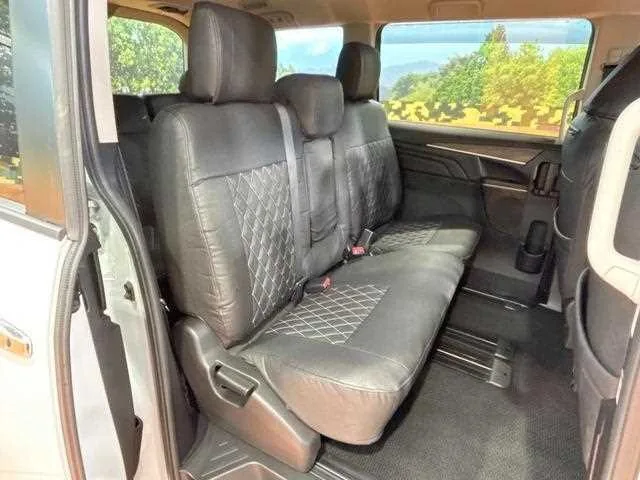 Mitsubishi Delica D:5 2024 — миниатюра 4