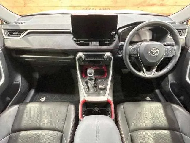 Toyota RAV4 2023 — миниатюра 2