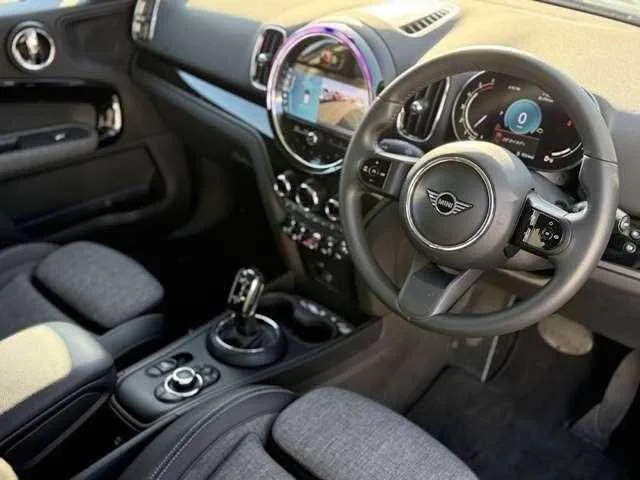 BMW MINI 2023 — миниатюра 2