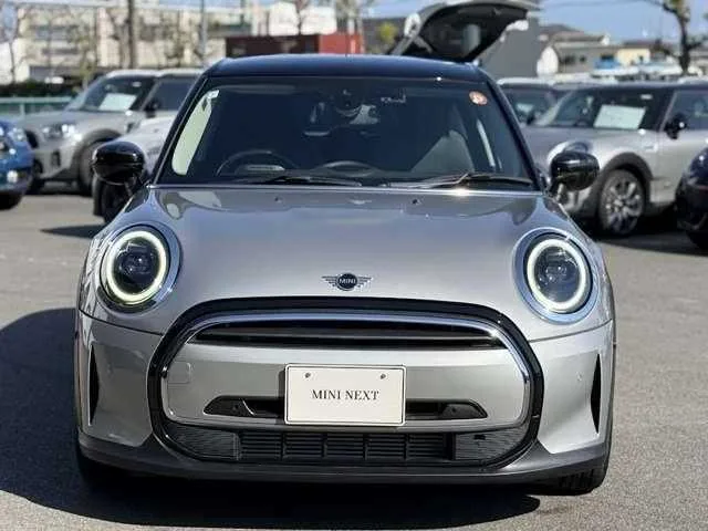 BMW MINI 2023 — миниатюра 4