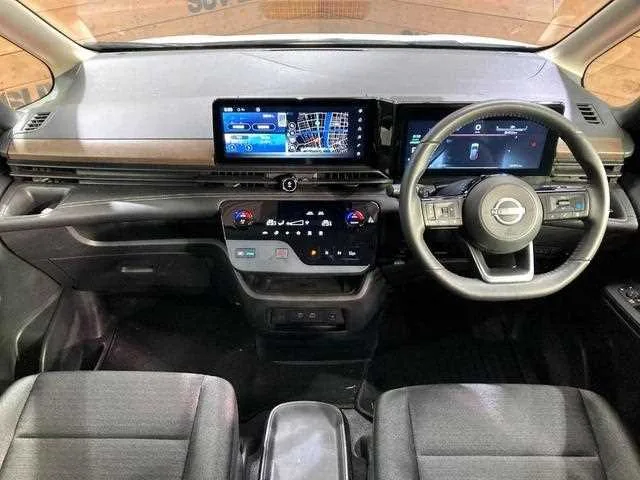 Nissan Serena 2025 — миниатюра 2