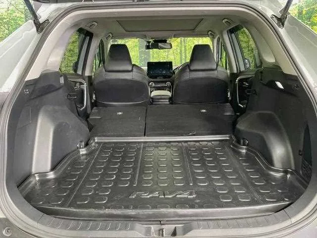 Toyota RAV4 2023 — миниатюра 4