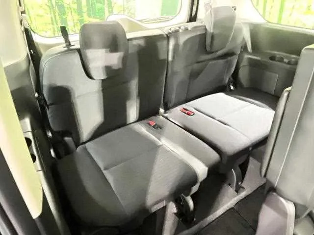 Nissan Serena 2023 — миниатюра 4