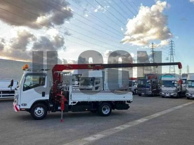Isuzu Elf Truck 2022 — миниатюра 5