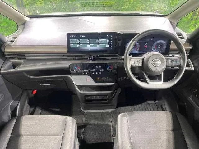 Nissan Serena 2024 — миниатюра 2