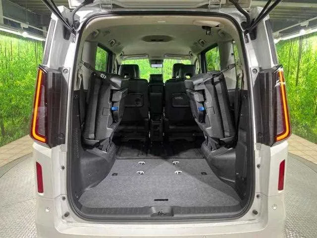 Nissan Serena 2024 — миниатюра 4
