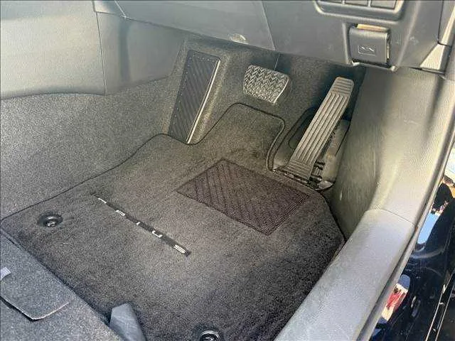 Toyota Prius Z 4WD 2024 — миниатюра 4