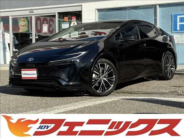 Toyota Prius Z 4WD 2024 — фото 1, купить с доставкой в Москву