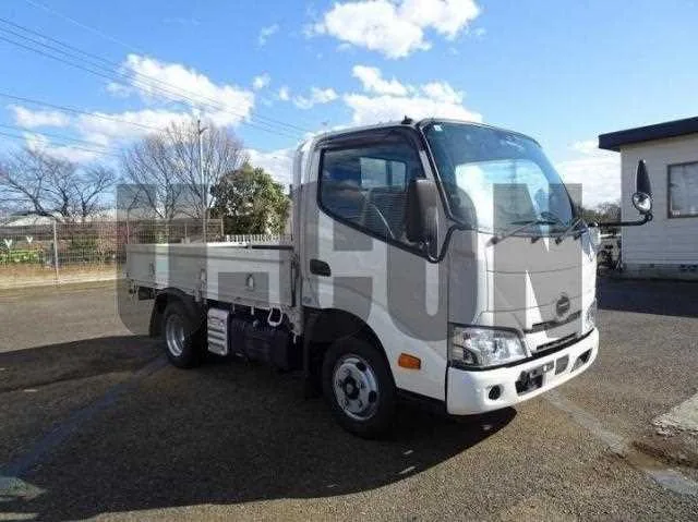 Hino Dutro 2024 — миниатюра 2
