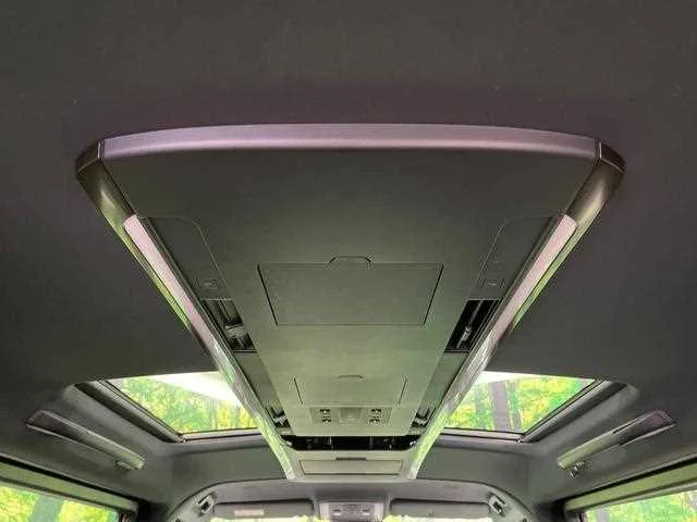 Toyota Alphard Hybrid 2023 — миниатюра 3