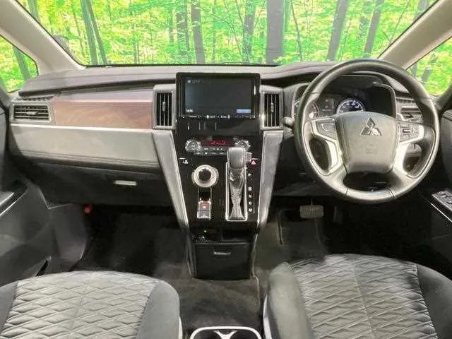 Mitsubishi Delica D:5 2023 — миниатюра 2