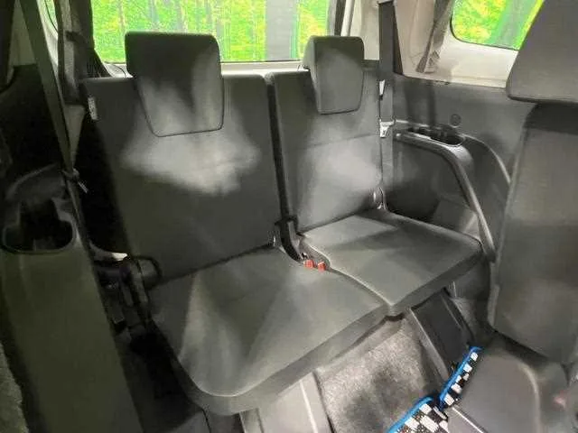 Toyota Sienta 2023 — миниатюра 4