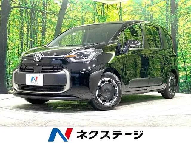 Toyota Sienta 2025 — фото 1, купить с доставкой в Москву