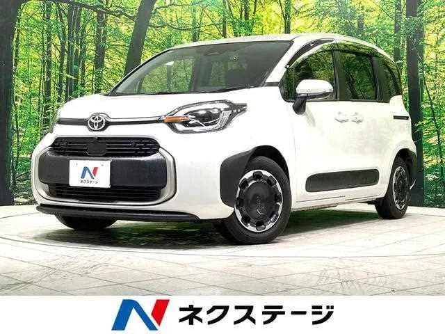 Toyota Sienta 2024 — фото 1, купить с доставкой в Москву