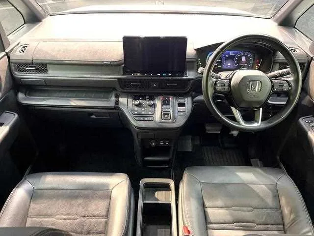 Honda Step WGN 2023 — миниатюра 2