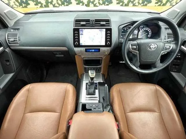 Toyota Land Cruiser Prado 2022 — миниатюра 2