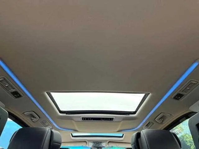 Toyota Alphard G 2023 — миниатюра 3