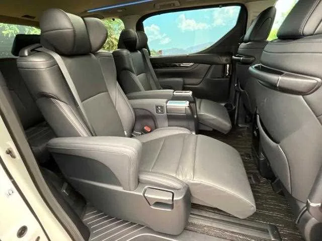 Toyota Alphard G 2023 — миниатюра 5