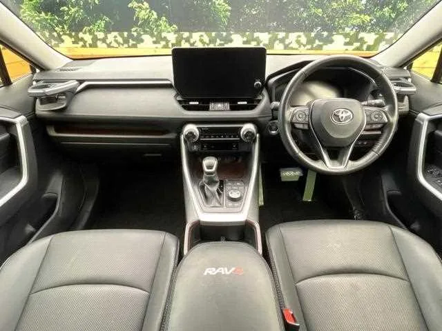 Toyota RAV4 2023 — миниатюра 2