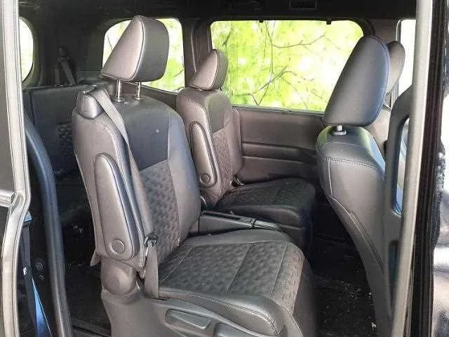 Toyota Voxy 2024 — миниатюра 5