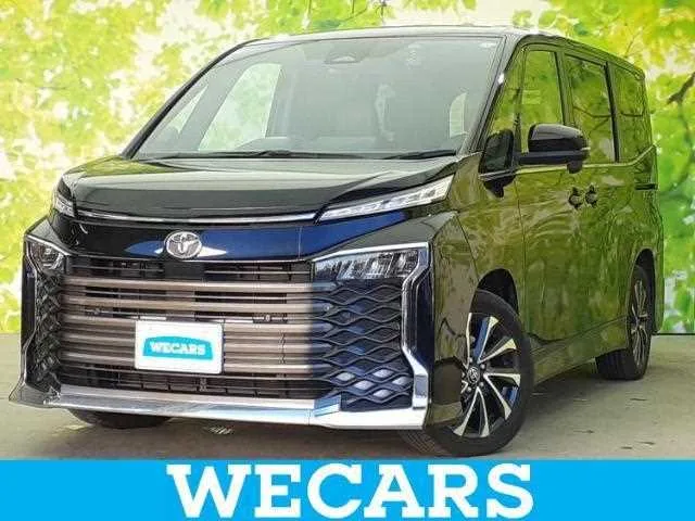 Toyota Voxy 2024 — фото 1, купить с доставкой в Москву