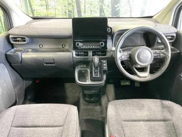 Toyota Sienta 2023 — миниатюра 2