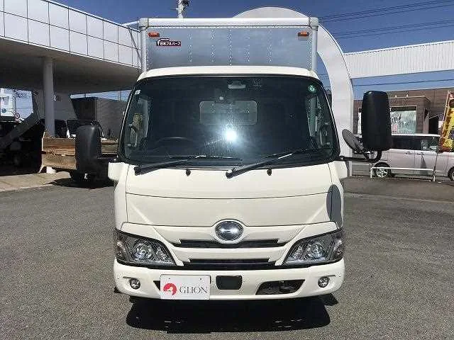 Hino Dutro 2022 — миниатюра 2