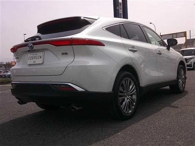 Toyota Harrier Hybrid 2023 — миниатюра 3