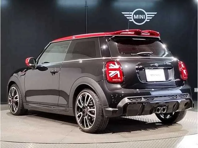 BMW MINI 2023 — миниатюра 2
