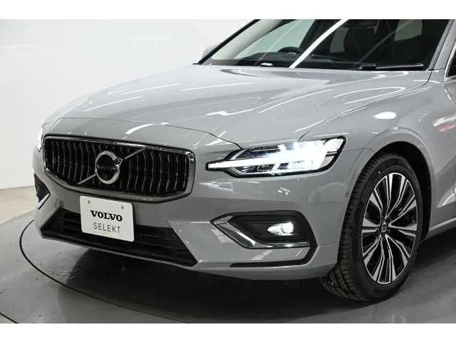 Volvo V60 2025 — миниатюра 4
