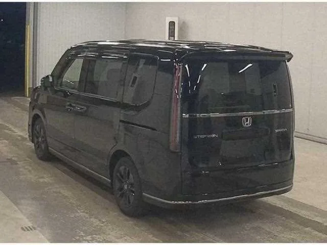 Honda Step WGN 2023 — миниатюра 2