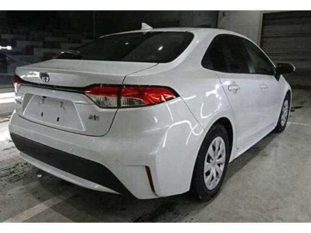 Toyota Corolla Sedan 2023 — миниатюра 2
