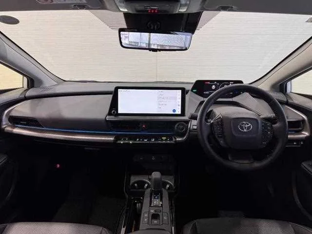 Toyota Prius 2023 — миниатюра 2