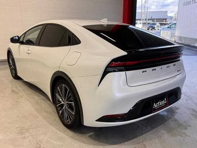 Toyota Prius 2023 — миниатюра 5