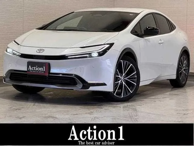 Toyota Prius 2023 — фото 1, купить с доставкой в Москву