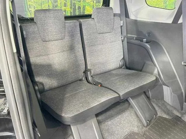 Toyota Sienta 2025 — миниатюра 4