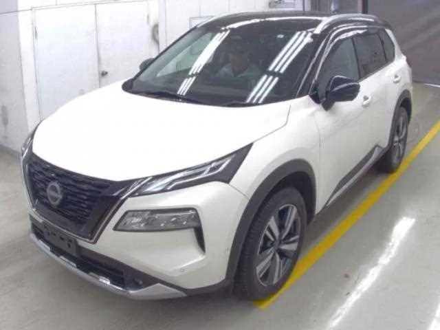 Nissan X-Trail 2023 — фото 1, купить с доставкой в Москву