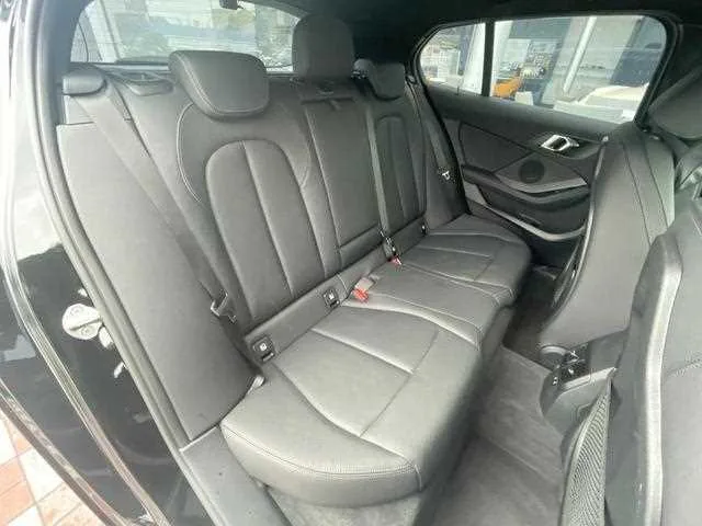 BMW 1 Series 2022 — миниатюра 4