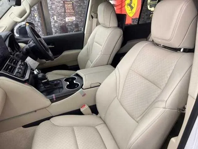 Toyota Land Cruiser 2023 — миниатюра 3