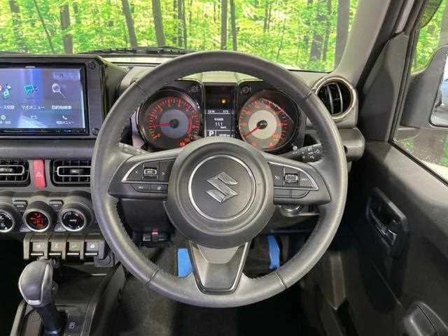 Suzuki Jimny 2023 — миниатюра 4