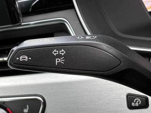 Audi A4 2022 — миниатюра 4