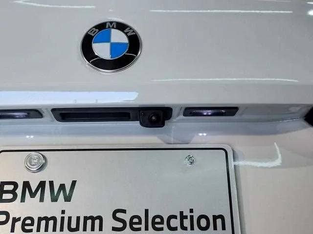 BMW 5 Series 2024 — миниатюра 4